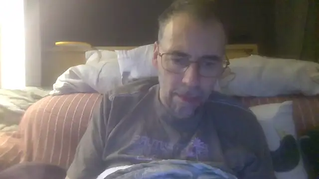 Snapshot of ptitcanard60600 chatting on 10.03.25 ptitcanard60600 online show from 10.03.25