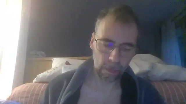 Snapshot of ptitcanard60600 chatting on 10.20.25 ptitcanard60600 online show from 10.20.25
