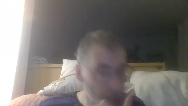 Snapshot of ptitcanard60600 chatting on 10.21.25 ptitcanard60600 online show from 10.21.25