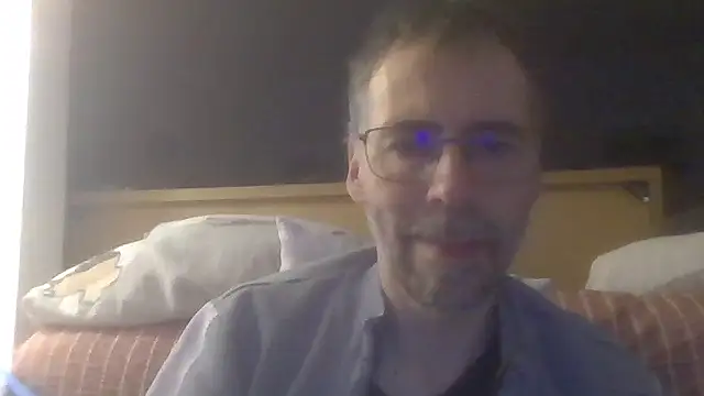 Snapshot of ptitcanard60600 chatting on 11.08.25 ptitcanard60600 online show from 11.08.25