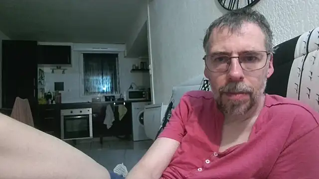 Snapshot of ptitcanard60600 chatting on 04.21.26 ptitcanard60600 online show from 04.21.26