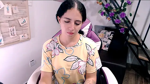 samantha baby  online show from 04.18.26