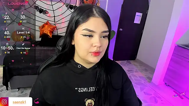 martinasaez online show from 10.18.25