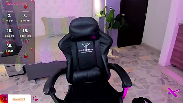 Snapshot of martinasaez chatting on 03.28.26 martinasaez online show from 03.28.26