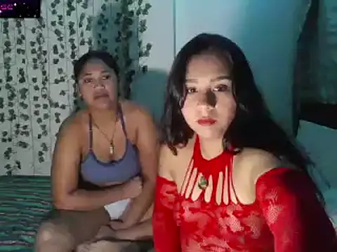 Snapshot of Charis_21 chatting on 01.11.25 Charis 21 online show from 01.11.25