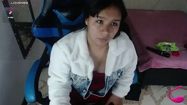 Snapshot of Charis_21 chatting on 09.13.25 Charis 21 online show from 09.13.25