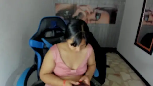 Snapshot of Charis_21 chatting on 10.20.25 Charis 21 online show from 10.20.25