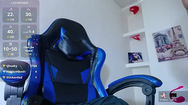 Snapshot of Charis_21 chatting on 11.09.25 Charis 21 online show from 11.09.25