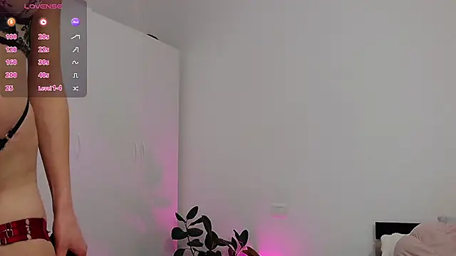 YourSweetSinn online show from 12.05.25