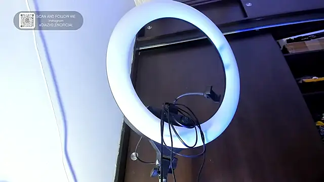 Apotheosis01 online show from 04.15.26