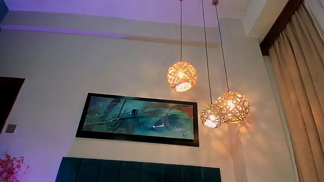 NoraDasilva online show from 12.21.25