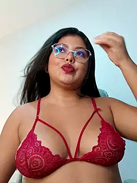 Snapshot of kiara-evans02 chatting on 10.22.25 kiara-evans02 online show from 10.22.25