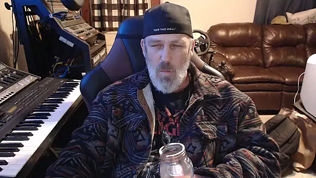 Snapshot of jimdacbin420 chatting on 12.09.24 jimdacbin420 online show from 12.09.24