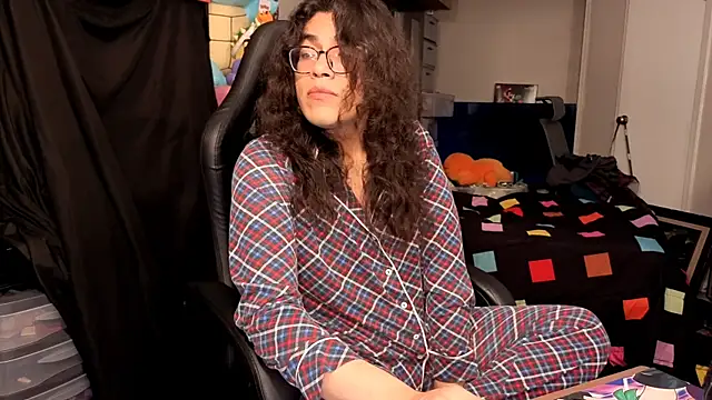 ShinyCherub online show from 11.21.25