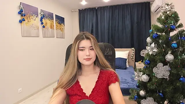 Snapshot of AnneTLi chatting on 12.09.24 AnneTLi online show from 12.09.24