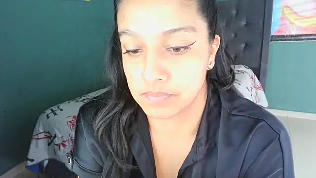 almaswan1 online show from 10.29.25