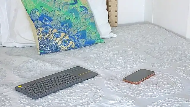 KeryHillson online show from 10.28.25