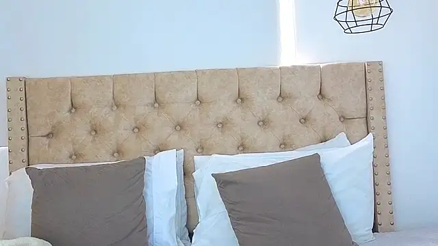 KeryHillson online show from 11.01.25