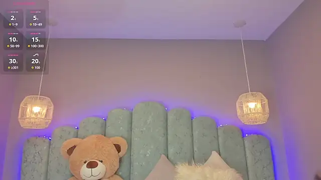 mia slutty  online show from 11.22.25