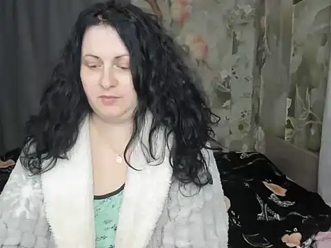 Lillian2 online show from 03.12.26