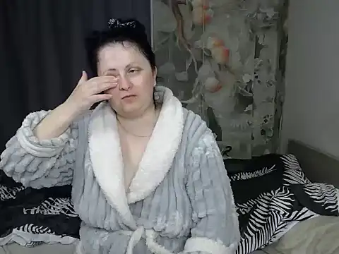 Lillian2 online show from 05.13.26