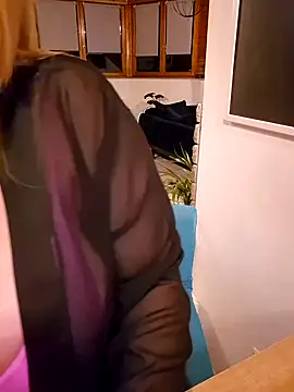 Snapshot of Isabellaa04 chatting on 02.27.25 Isabellaa04 online show from 02.27.25