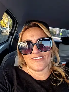 Snapshot of Isabellaa04 chatting on 11.07.25 Isabellaa04 online show from 11.07.25