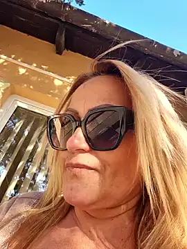 Snapshot of Isabellaa04 chatting on 02.27.26 Isabellaa04 online show from 02.27.26