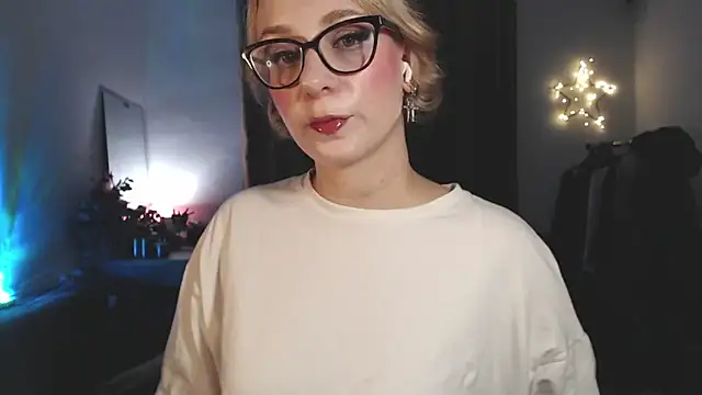Snapshot of welliza chatting on 10.02.25 welliza online show from 10.02.25