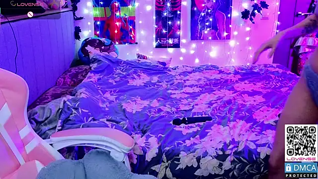 Violet Noir online show from 03.03.25