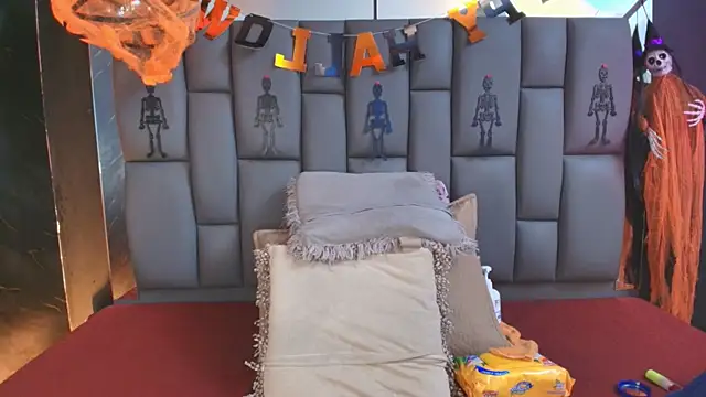  MiaBrown  online show from 10.23.25