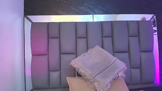  MiaBrown  online show from 02.13.26