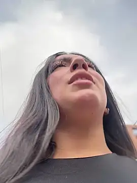 Nicollemays online show from 02.07.25