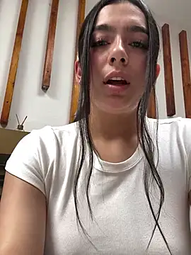 Nicollemays online show from 02.12.25