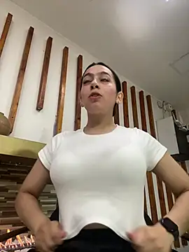 Nicollemays online show from 02.21.25