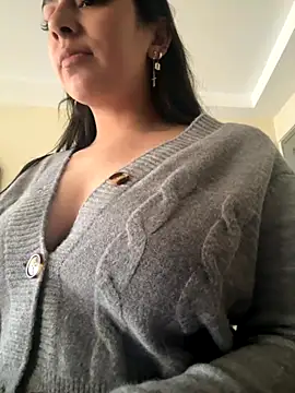 Nicollemays online show from 09.19.25