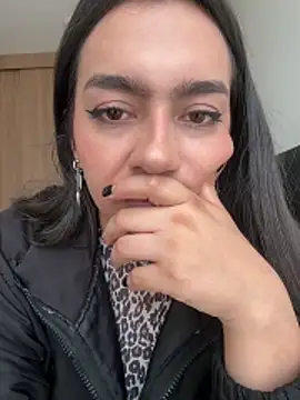 Nicollemays online show from 04.17.26