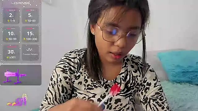 Aleja DANS online show from 02.13.25