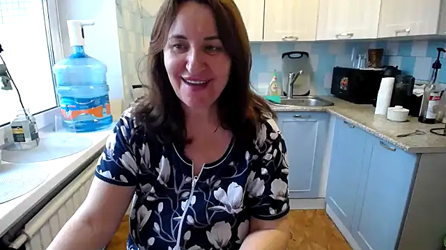 DonnaMagdalena online show from 12.08.24