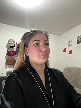 Snapshot of Celestedubois chatting on 07.02.26 Celestedubois online show from 07.02.26