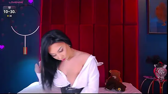 MadyLuxxx online show from 11.25.25