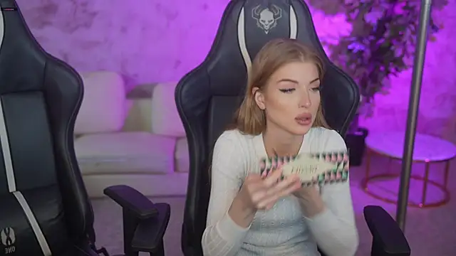 Jasmine Flow online show from 11.20.25