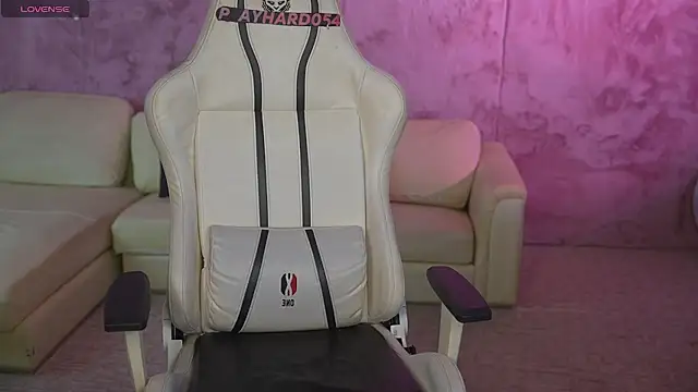 Jasmine Flow online show from 04.18.26