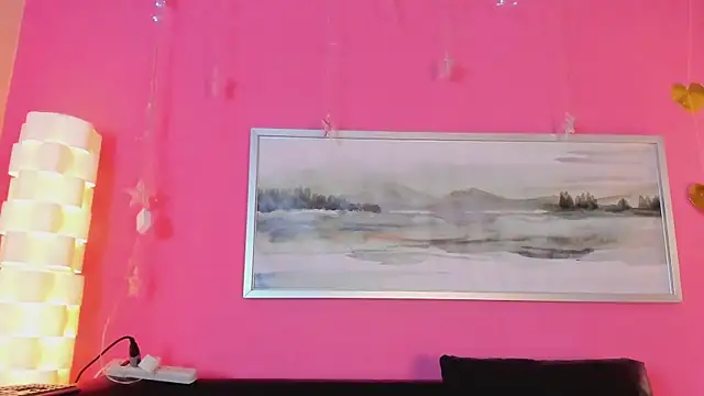 Tiffanysurez  online show from 09.12.25