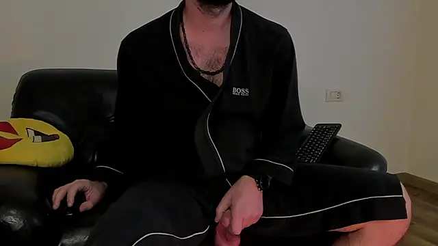 Snapshot of KingMalcom chatting on 10.23.25 KingMalcom online show from 10.23.25