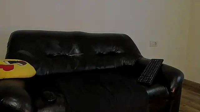 Snapshot of KingMalcom chatting on 11.12.25 KingMalcom online show from 11.12.25