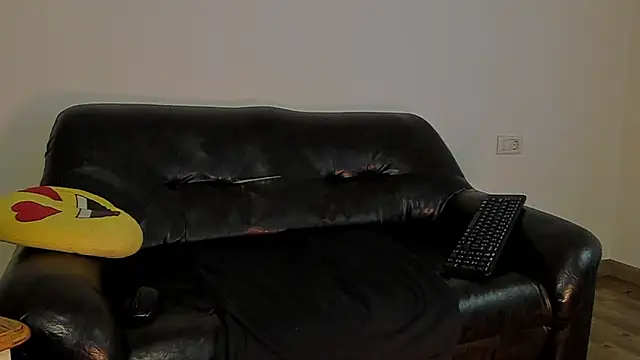 Snapshot of KingMalcom chatting on 11.25.25 KingMalcom online show from 11.25.25