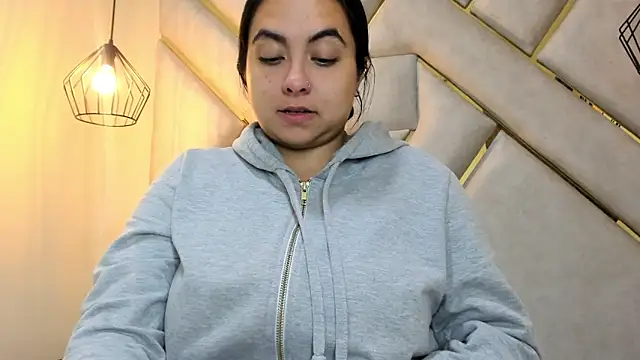 Snapshot of nalalye_cruzz_ chatting on 02.14.25 nalalye cruzz online show from 02.14.25