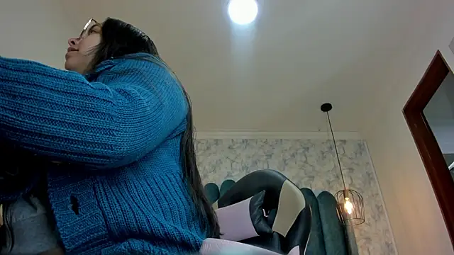 Snapshot of nalalye_cruzz_ chatting on 10.08.25 nalalye cruzz online show from 10.08.25