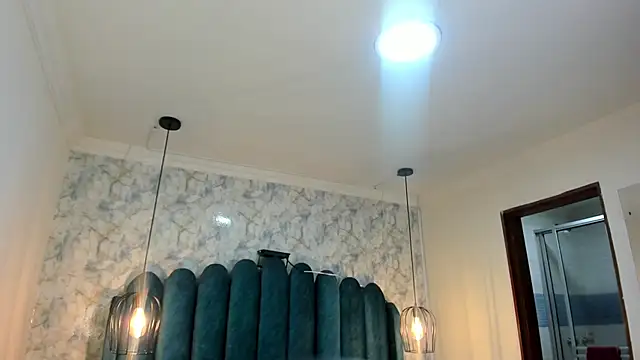 nalalye cruzz  online show from 04.04.26